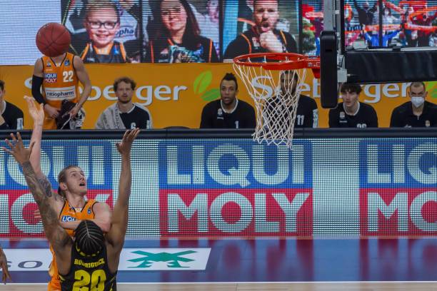 高手们摩拳 高手们摩拳