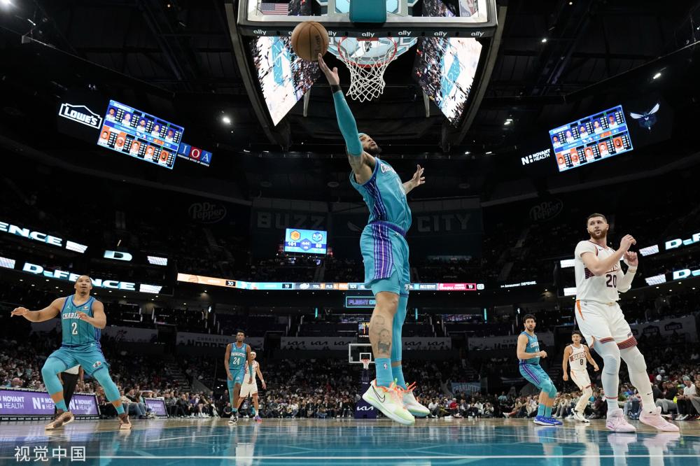 上的球迷都 上的球迷都